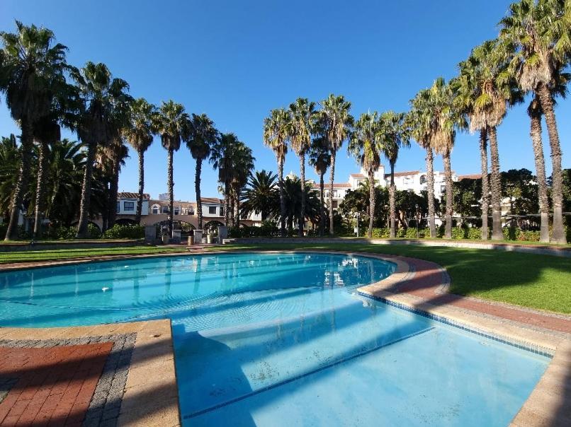Island Club By Smart City Stays Kaapstad Buitenkant foto
